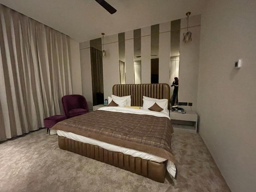 Hotel Casa Divine Izatnagar Экстерьер фото